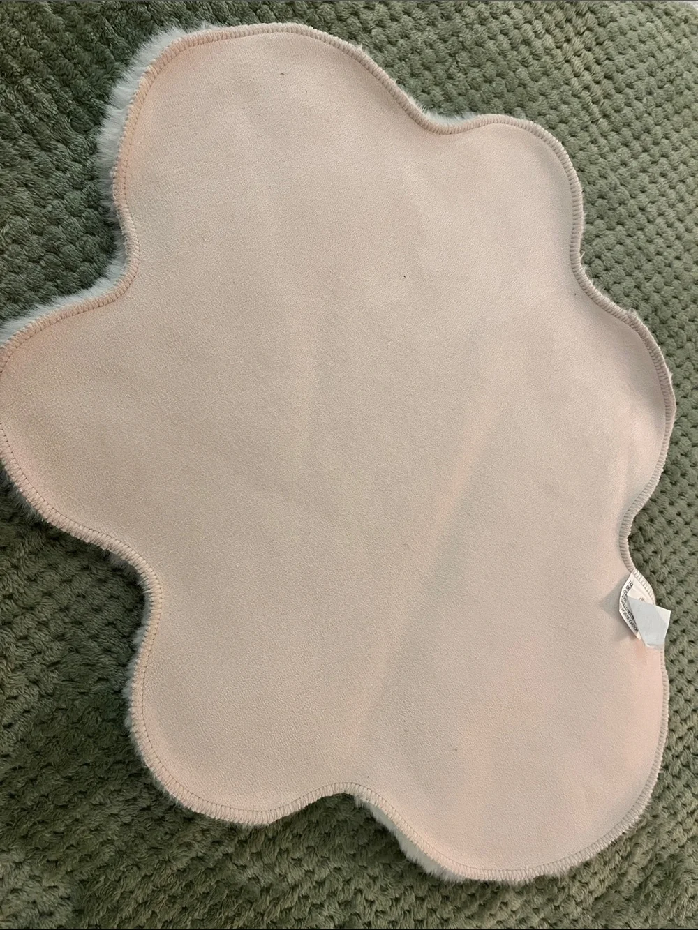 N/A luxurious cream